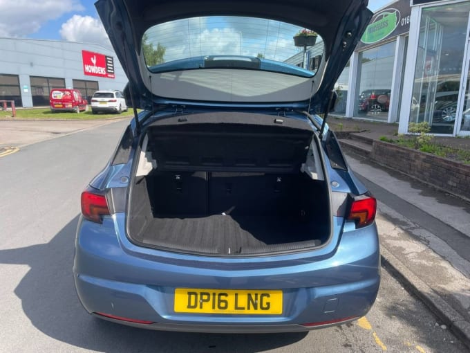 2025 Vauxhall Astra