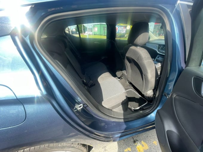 2025 Vauxhall Astra