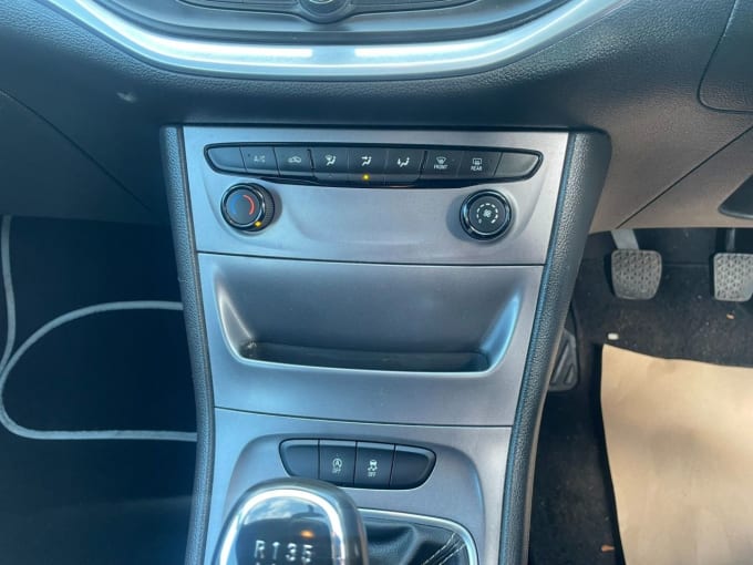 2025 Vauxhall Astra