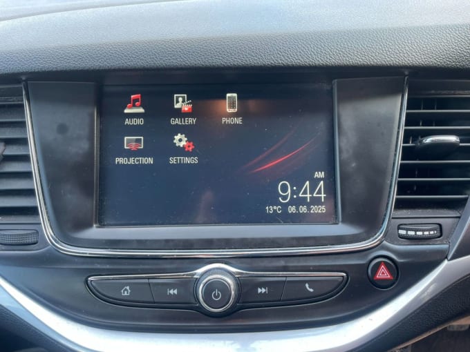 2025 Vauxhall Astra