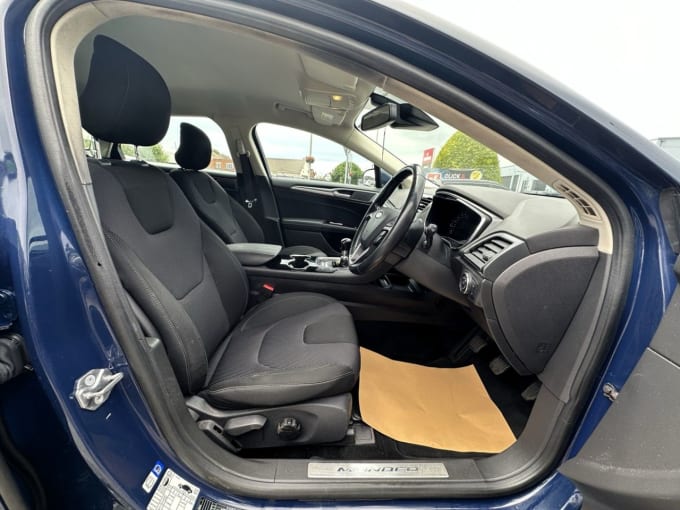 2025 Ford Mondeo