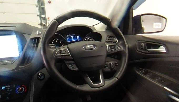 2025 Ford Kuga