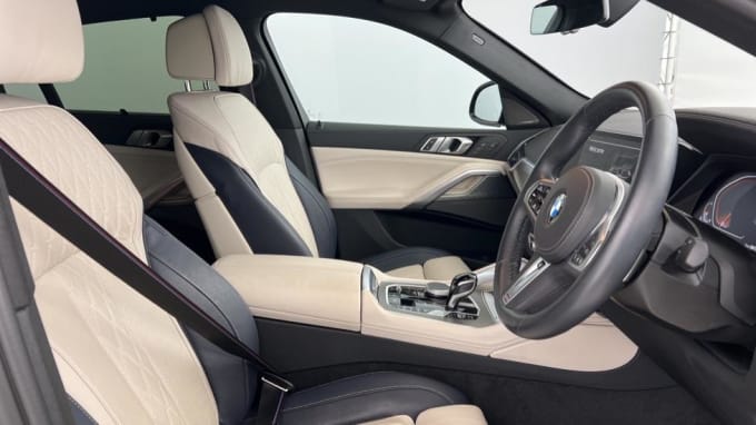 2023 BMW X6