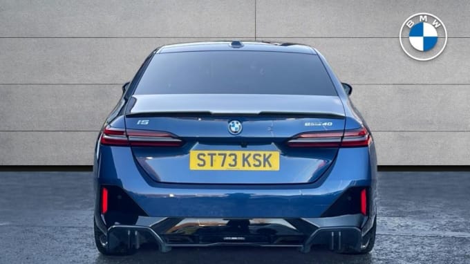 2023 BMW I5