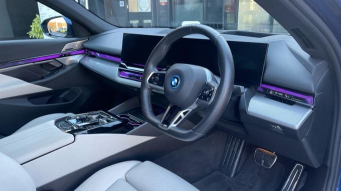 2023 BMW I5