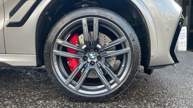 2022 BMW X6 M