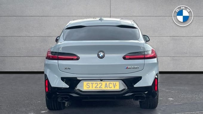 2022 BMW X4