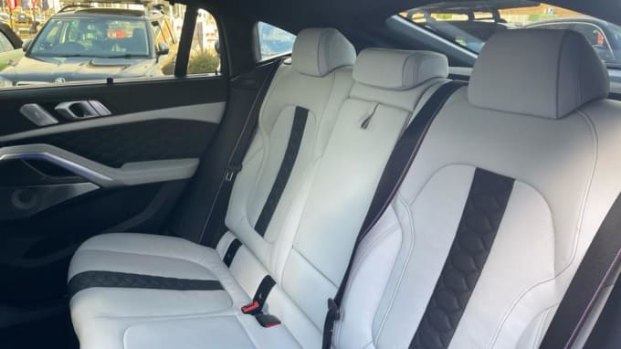 2022 BMW X6 M