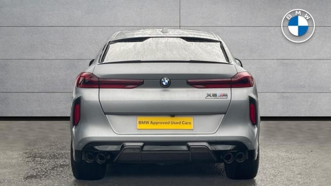2024 BMW X6 M