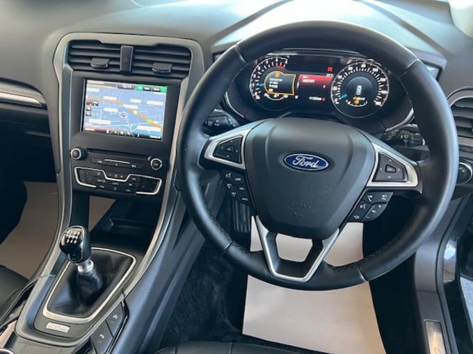 2025 Ford Mondeo