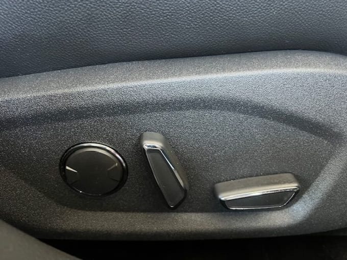 2025 Ford Mondeo