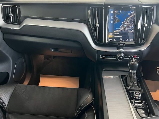 2025 Volvo Xc60