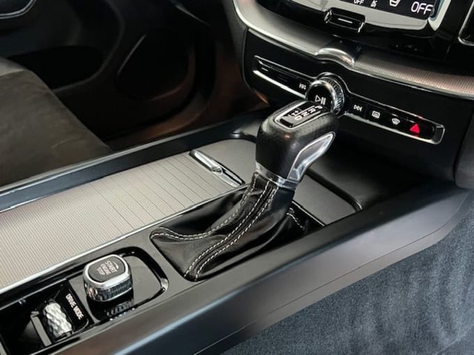 2025 Volvo Xc60