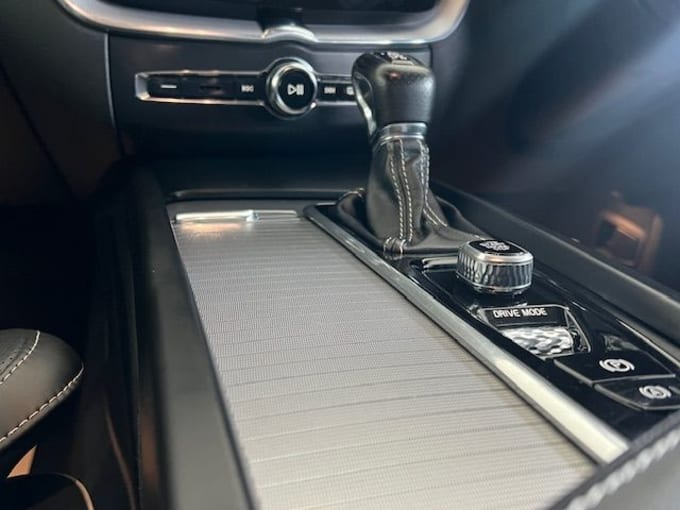 2025 Volvo Xc60