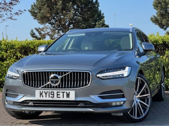 2025 Volvo V90