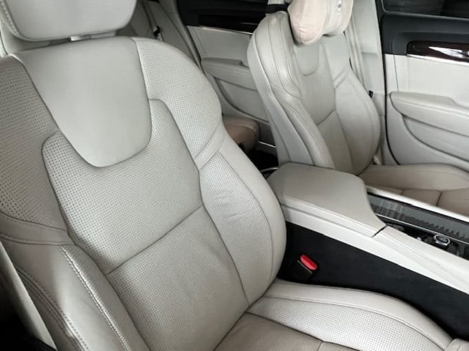 2025 Volvo V90