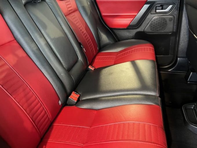 2025 Land Rover Freelander 2