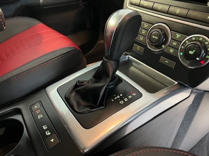 2025 Land Rover Freelander 2