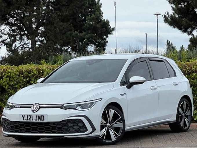 2025 Volkswagen Golf