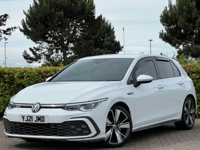 2025 Volkswagen Golf