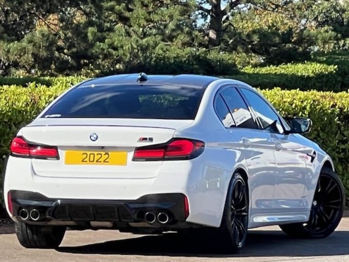 2022 BMW M5