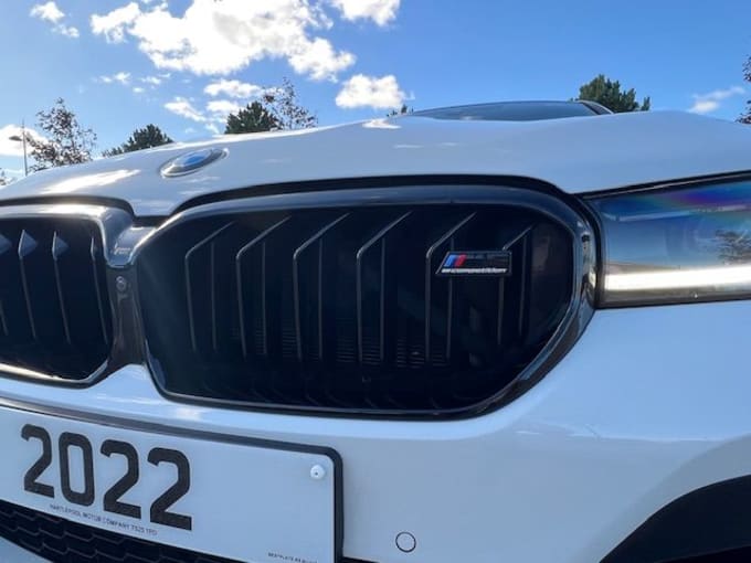 2022 BMW M5