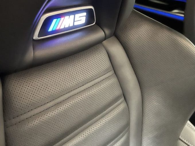 2022 BMW M5