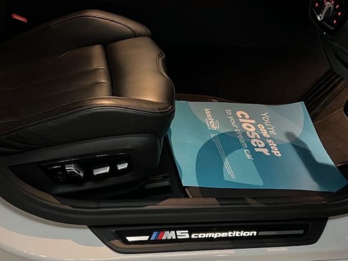 2022 BMW M5
