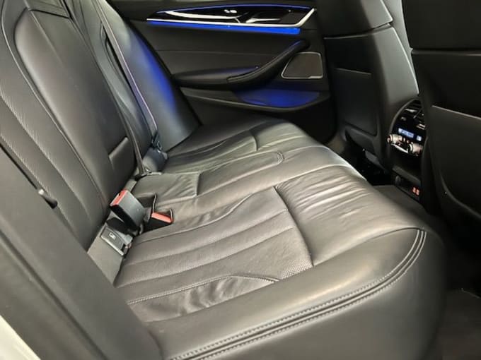 2022 BMW M5