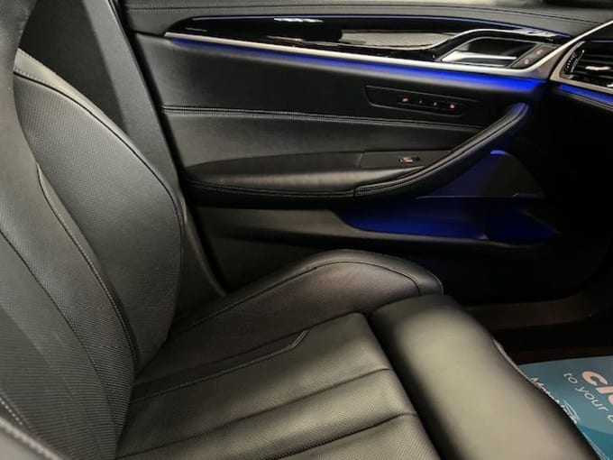 2022 BMW M5