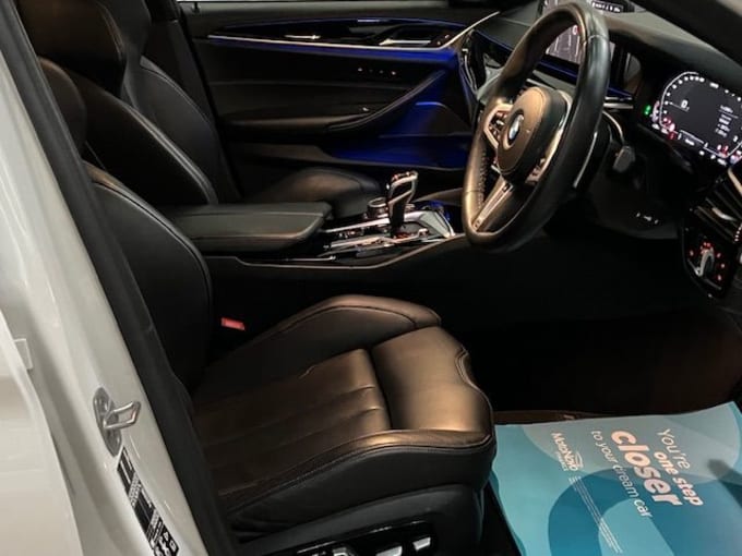 2022 BMW M5