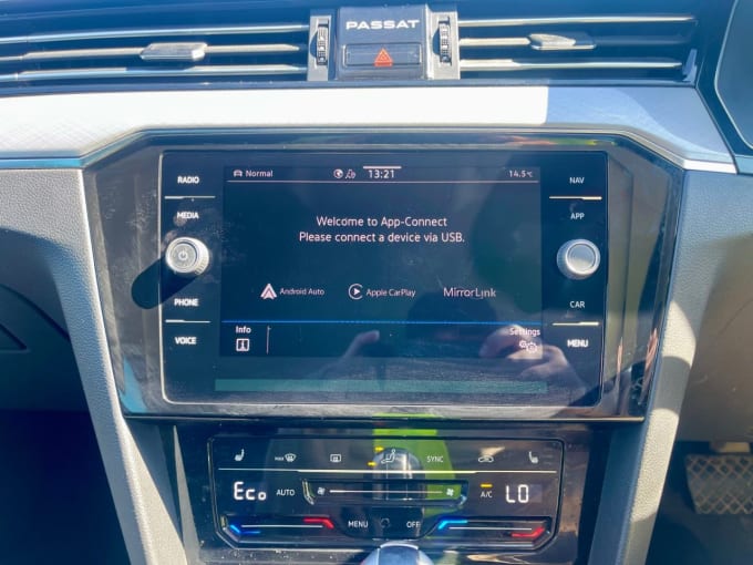 2025 Volkswagen Passat