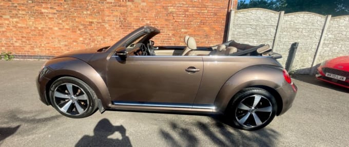 2025 Volkswagen Beetle