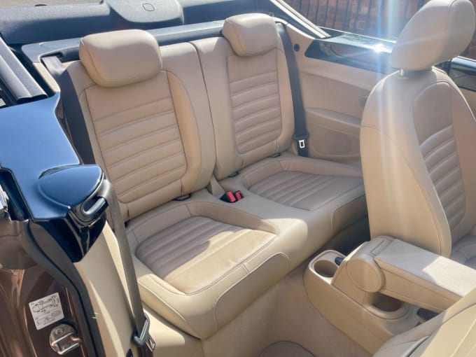 2025 Volkswagen Beetle