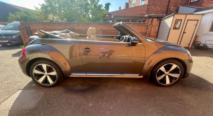 2025 Volkswagen Beetle