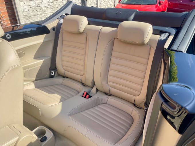 2025 Volkswagen Beetle