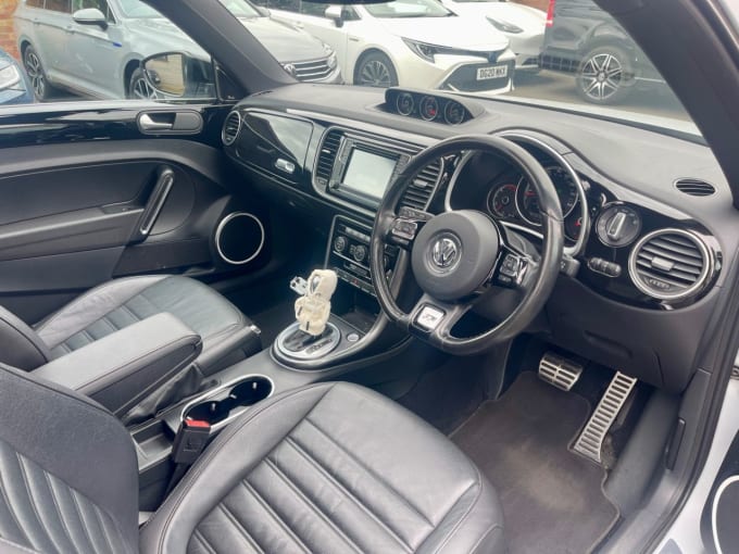 2025 Volkswagen Beetle