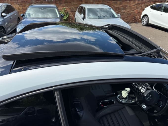 2025 Volkswagen Beetle