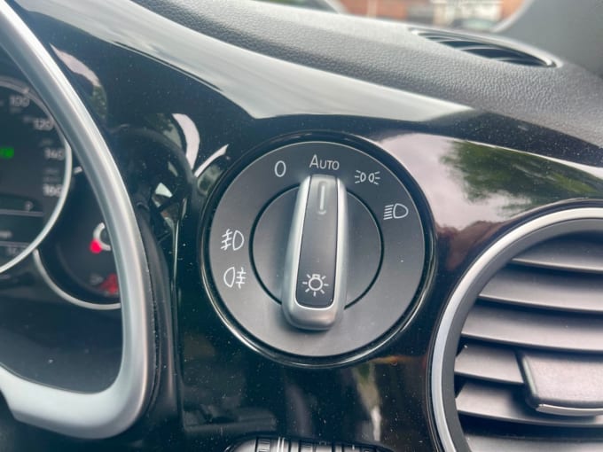 2025 Volkswagen Beetle