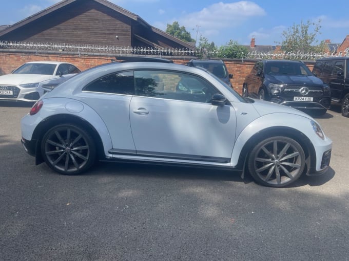 2025 Volkswagen Beetle