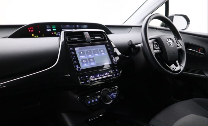2025 Toyota Prius