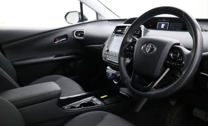 2025 Toyota Prius