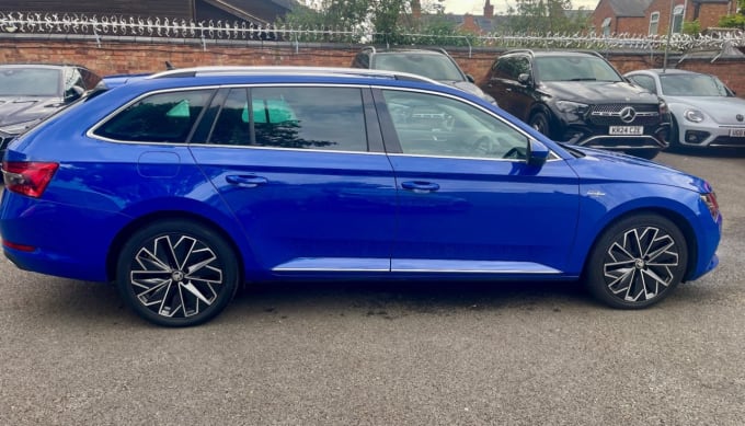 2025 Skoda Superb