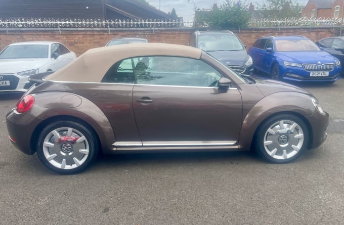 2025 Volkswagen Beetle