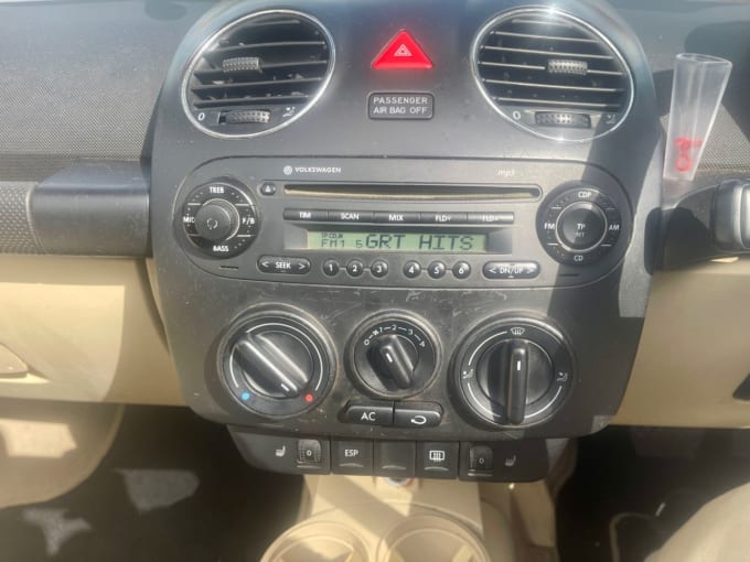 2025 Volkswagen Beetle