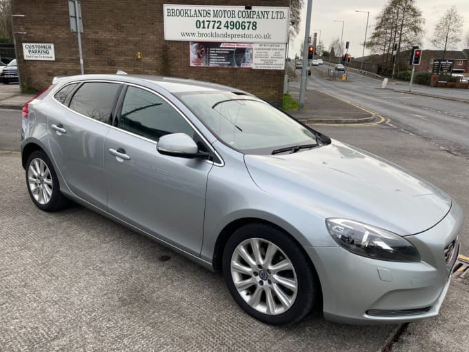 2014 Volvo V40