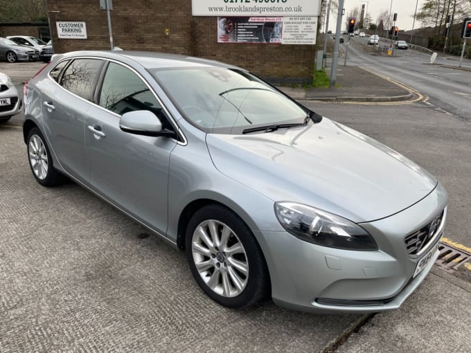 2014 Volvo V40