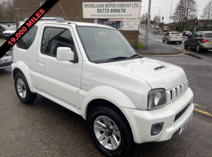 2025 Suzuki Jimny