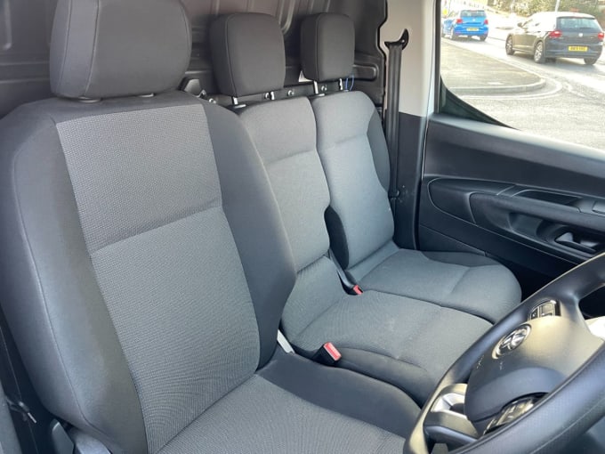 2025 Toyota Proace City