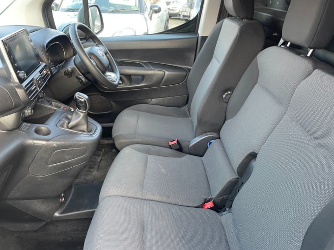 2025 Toyota Proace City